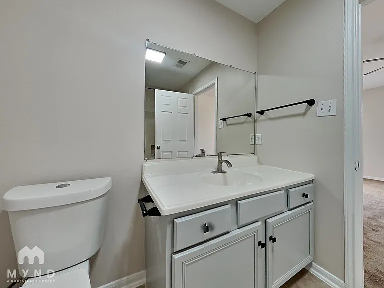 6128 Sidney St #A — Photo 9