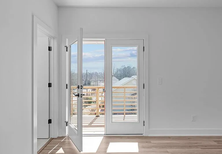 1316 E Lenoir St — Photo 22