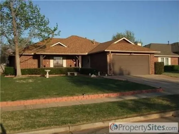 1608 Oakwood East Blvd, Midwest City, OK 73130