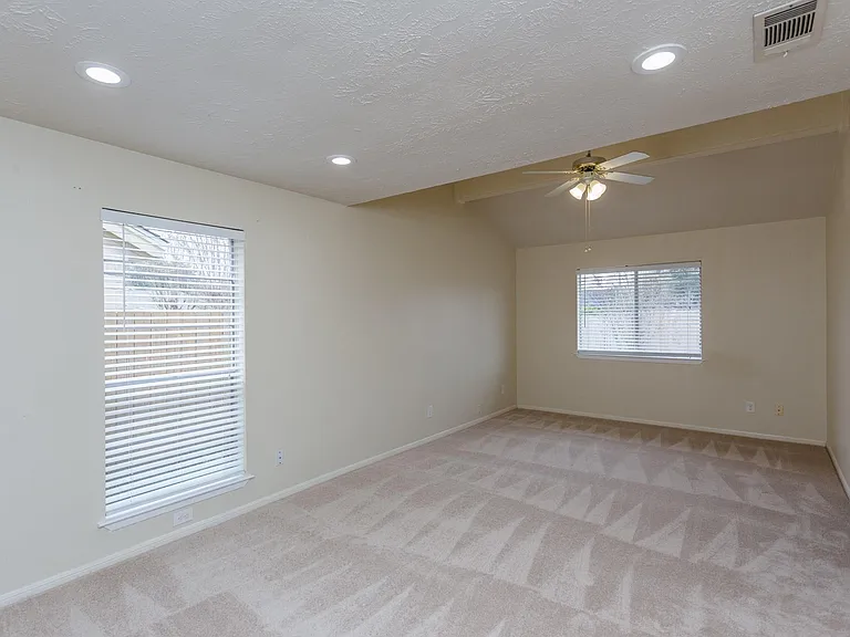 2703 Ferry Lndg — Photo 20