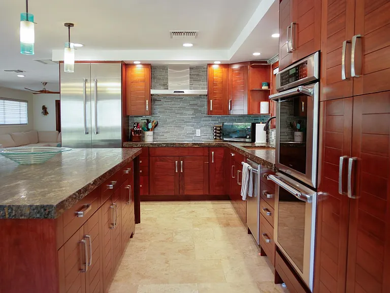 19 Alala Rd — Photo 2