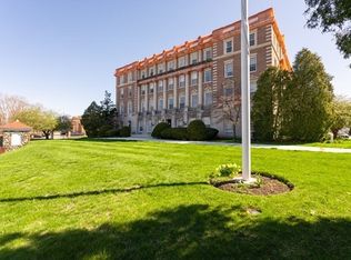 16 Balmoral St Unit 410, Andover, MA 01810