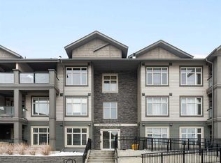 25 E Aspenmont Hts SW #101, Calgary, AB T3H 0E4