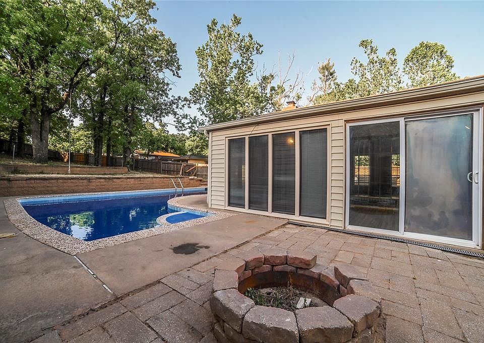 1st image of 1509 Broadview Cir