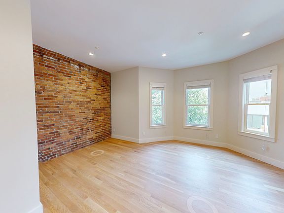 3rd image of 56 John F Kennedy St #4A