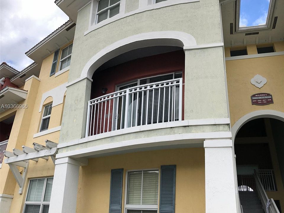 1st image of 10903 NW 83rd St
