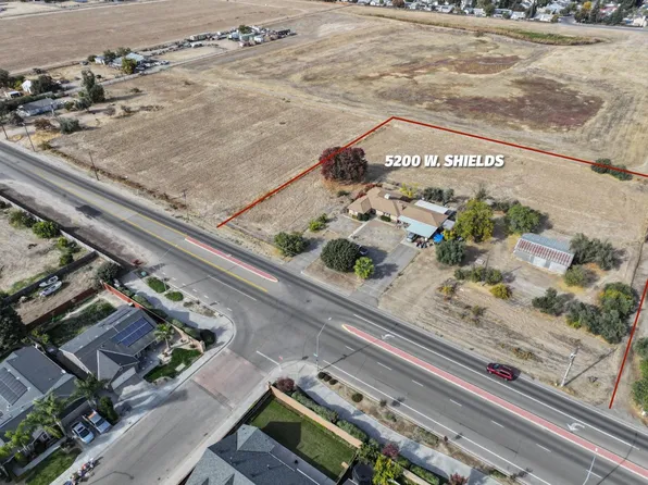 5200 W Shields Ave, Fresno, CA 93722