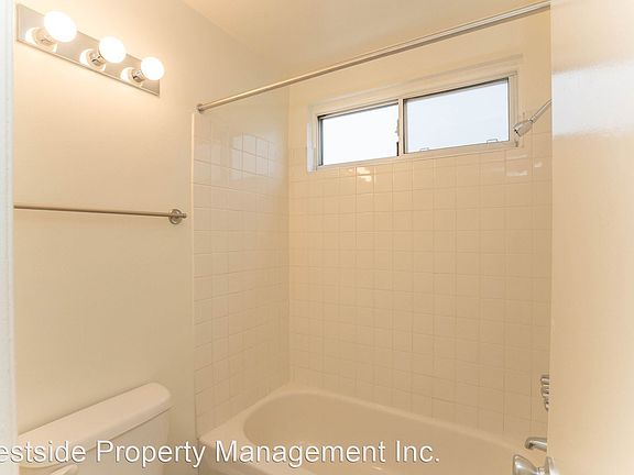 5th image of 3588 S Centinela Ave #7