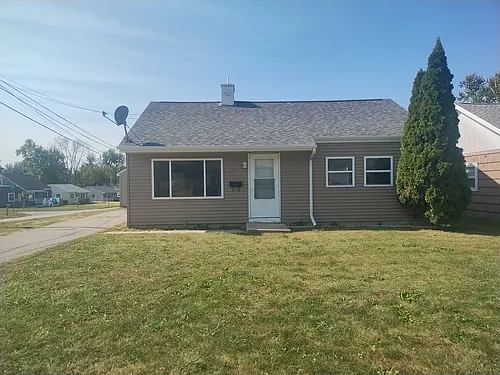3700 Kencrest Dr NE Photo 1