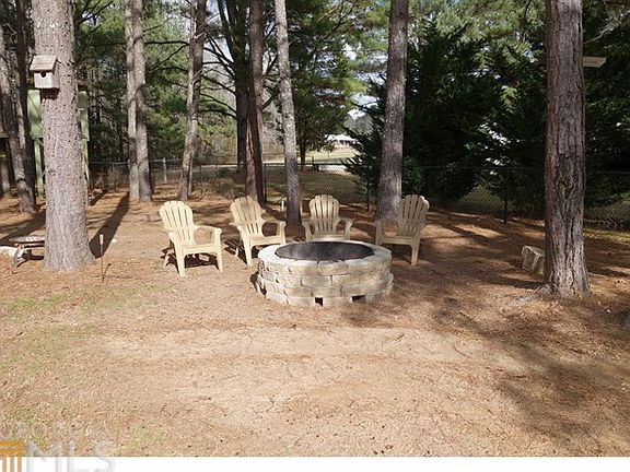 3rd image of 75 Beaver Creek Ln