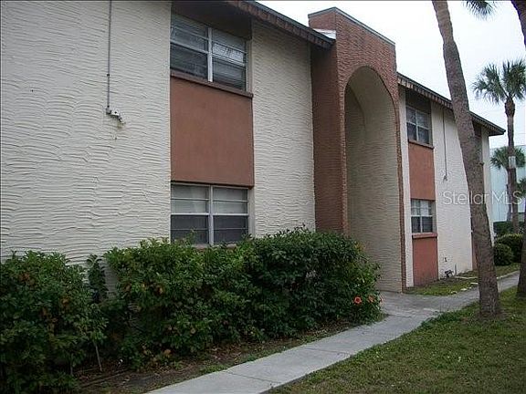 2nd image of 463 76th Ave N APT 4