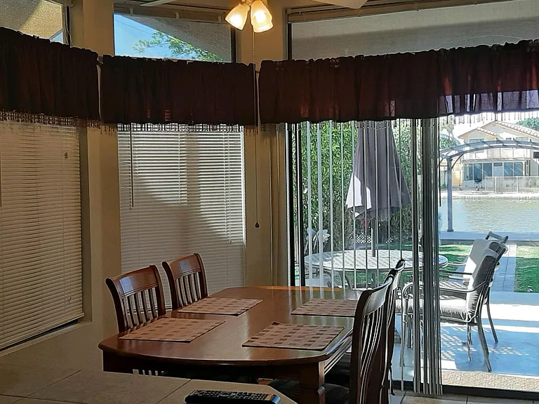 11018 W Poinsettia Dr — Photo 3