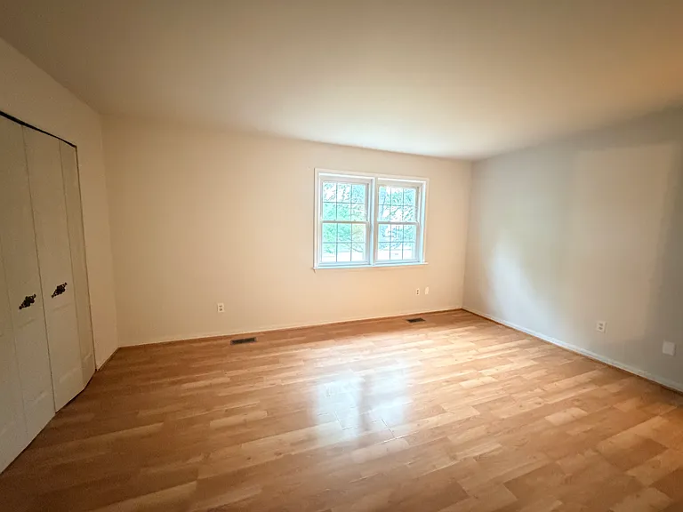 8642 Sumter Ct — Photo 12