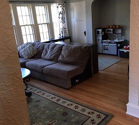 4th image of 3922 N Farwell Ave