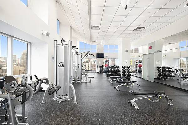 Rented by Halstead Real Estate | media 40