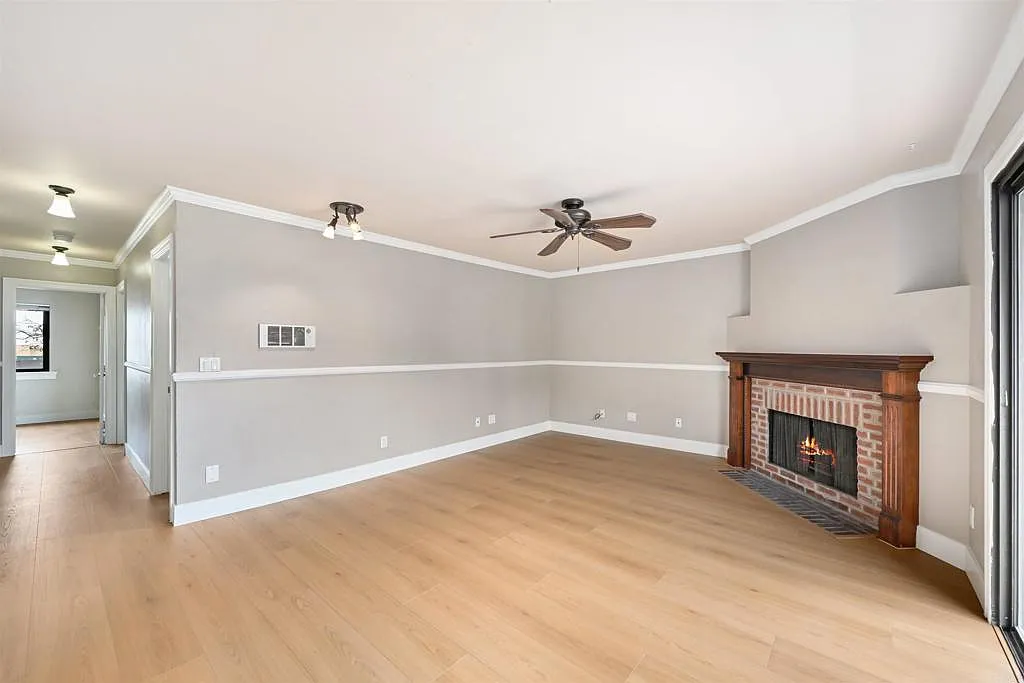 2 bed, 2.0 bath, 951 sqft, $3,100 — Photo 3
