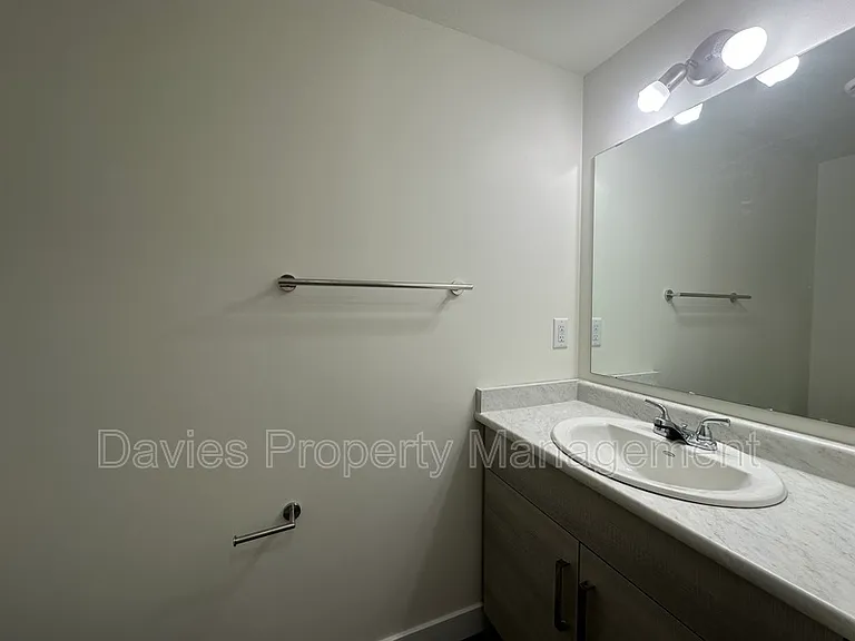 11903 93rd St NW #B — Photo 8
