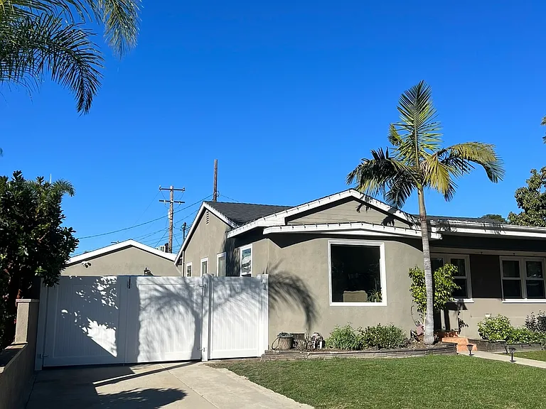 3435 Woodruff Ave — Photo 1