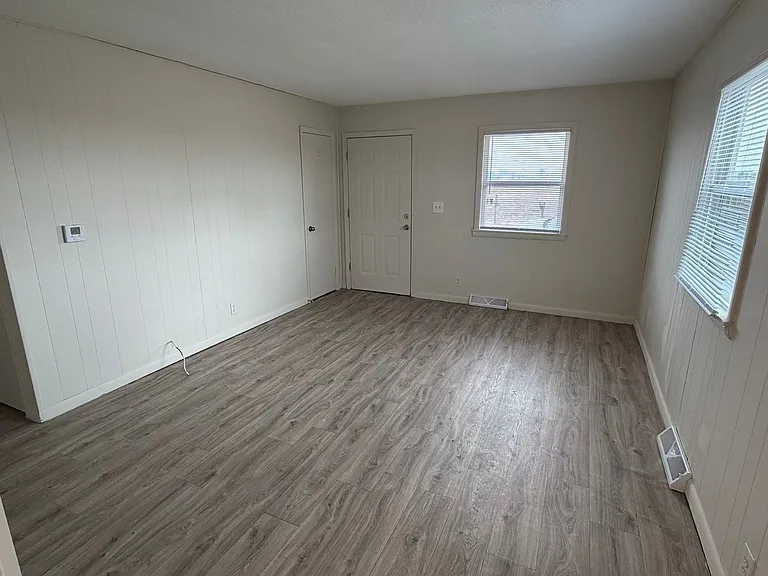 3419 Willow Rd — Photo 9