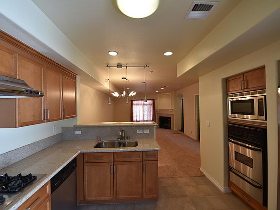 5th image of 785 S Marengo Ave Unit 3