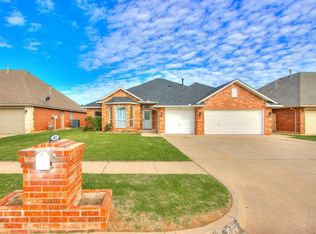 613 N Geronimo Way, Mustang, OK 73064
