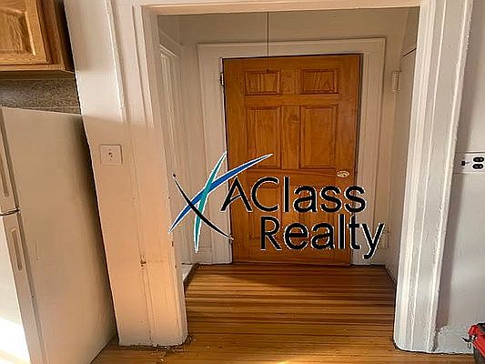 5th image of 25-70 42nd St #B3
