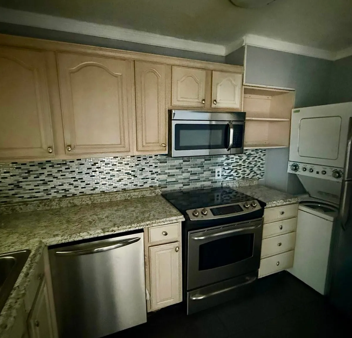 2 bed, 1.5 bath, 1151 sqft, $1,475 — Photo 3