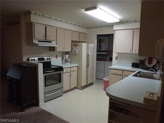 4th image of 1122 Rushmore Ave S