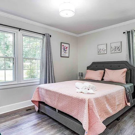 1113 E Oak Dr — Photo 14