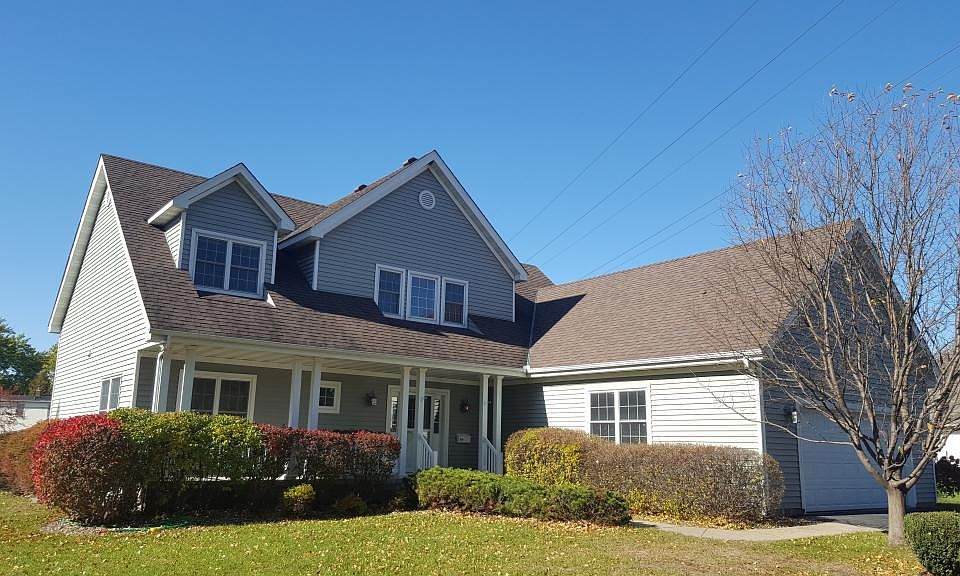 1st image of 804 1st Ave S
