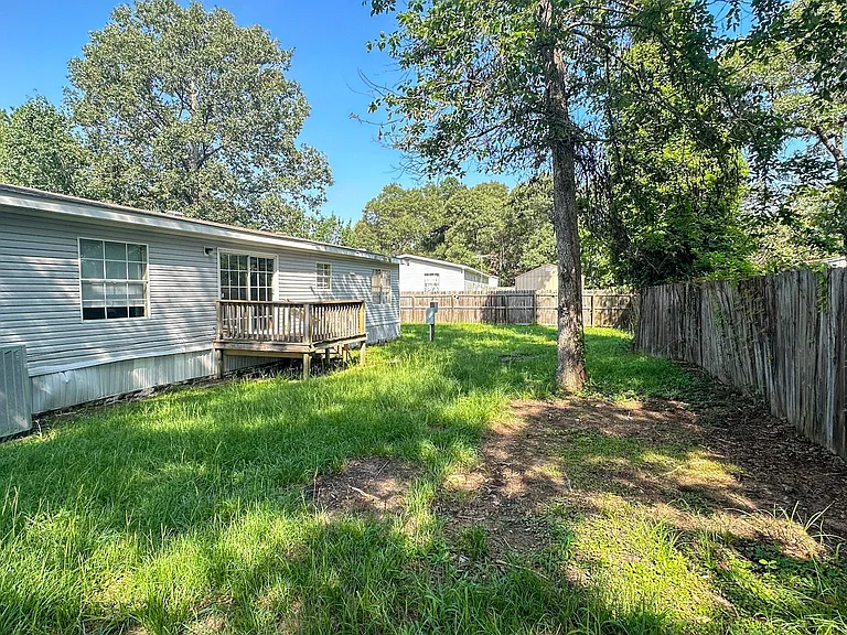 16487 Brittany Way — Photo 34