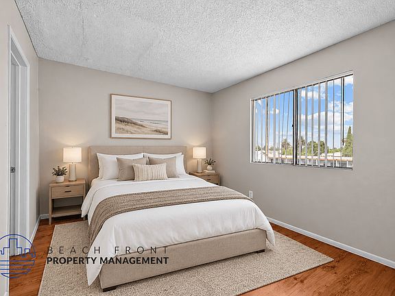 3rd image of 1880 Locust Ave APT 302