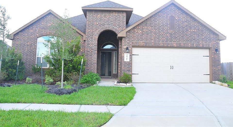1st image of 28706 Wallaman Falls Ln