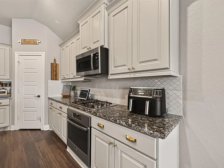 1643 Pickford Knolls Ln — Photo 14