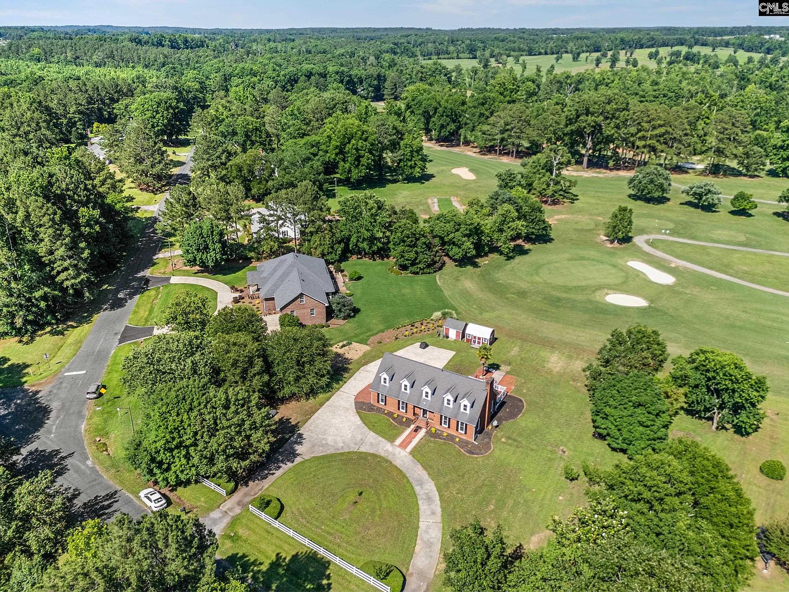 938 Fairway Dr