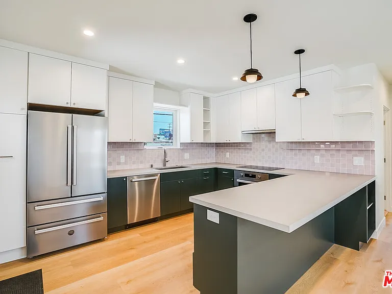 1780 Midvale Ave — Photo 6