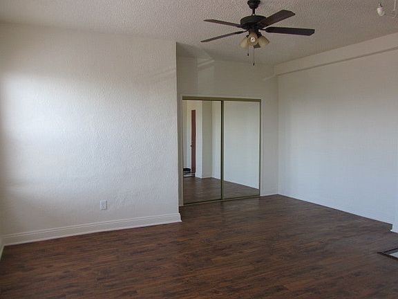 2nd image of 346 N Vermont Ave APT 402