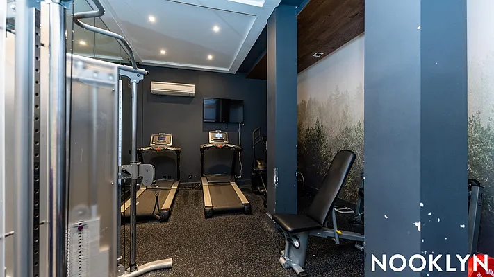 Rented by Nooklyn NYC LLC | media 49