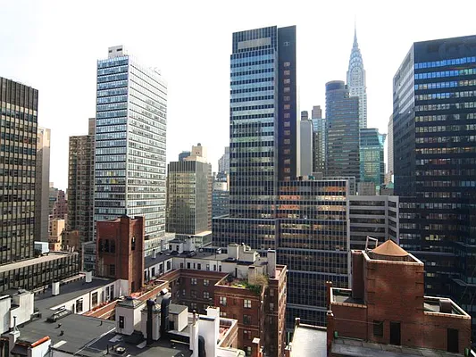 Sold by Sotheby's International Realty | media 2