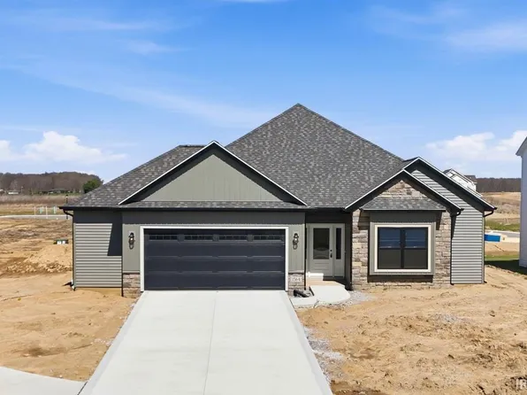 1564 Farm View Ct, Huntertown, IN 46748