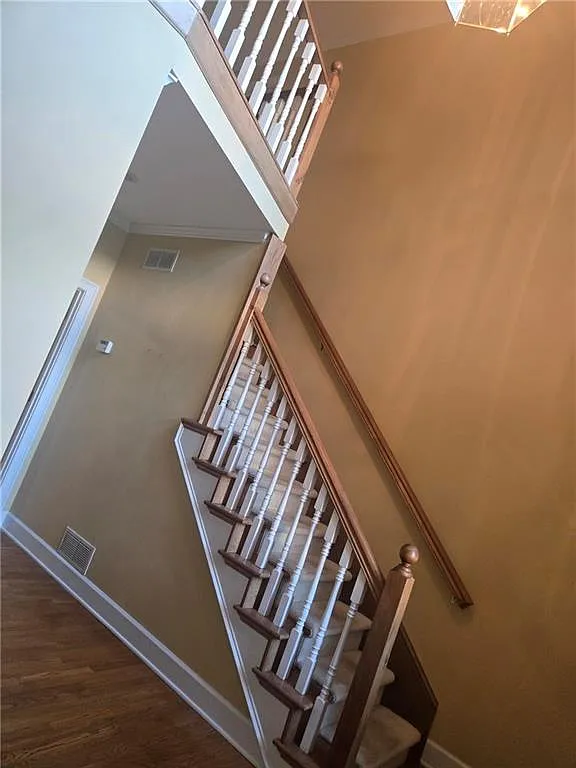 4 bed, 2.5 bath, 2826 sqft, $2,590 — Photo 3