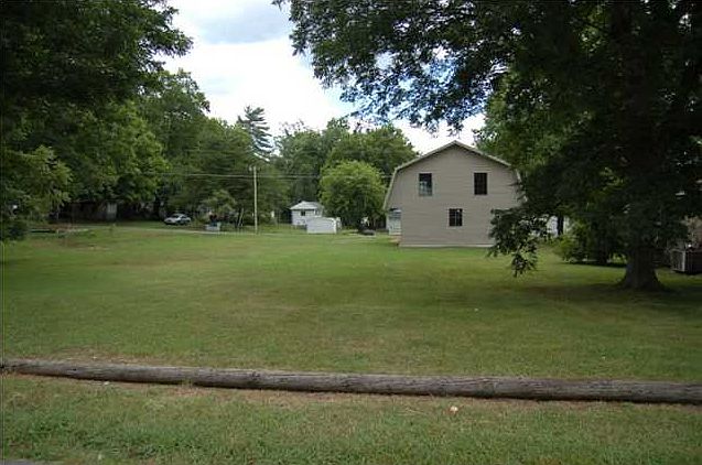 2nd image of 111 Locust Ave