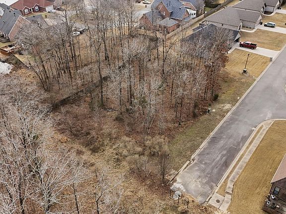 5th image of 214 Marble Dr