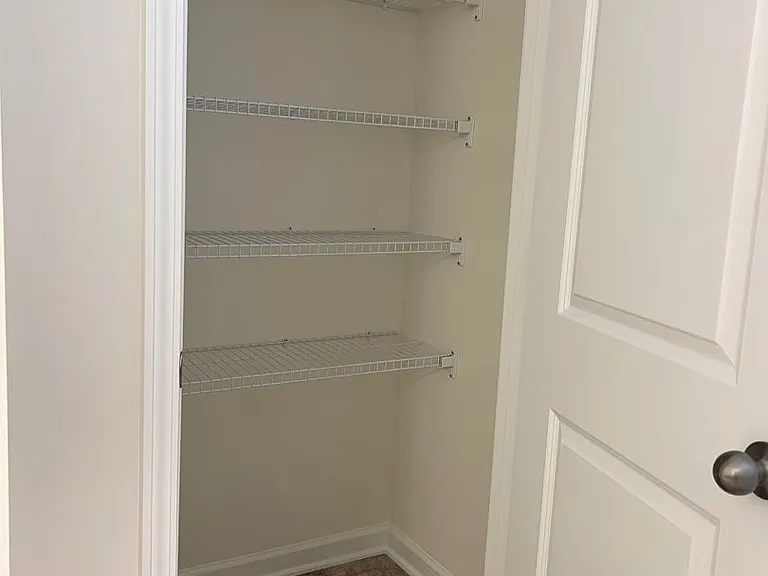 6045 Haddington Dr — Photo 13
