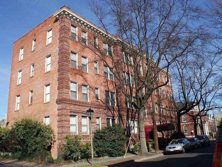 702 Redgate Ave #7 — Photo 2