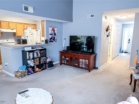 3rd image of 8704 Elmdale Trce