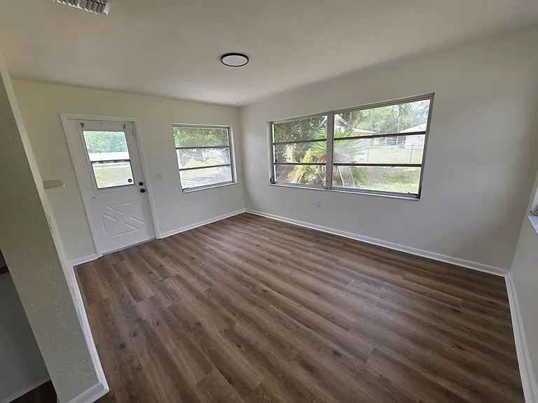 45 Sj Kellner Blvd — Photo 6