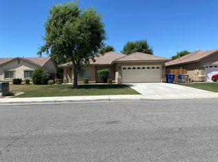 3512 Chisholm Trail Ave, Bakersfield, CA 93313