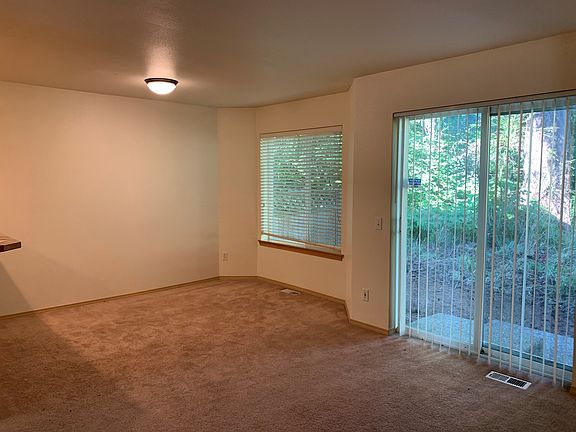 3rd image of 5003 176th St SW #5388383d8