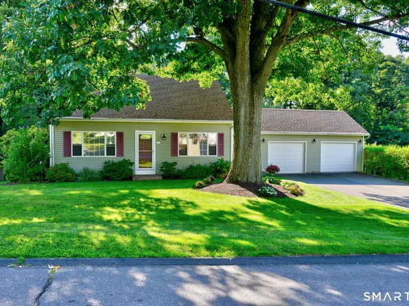 25 Fleetwood Road, Bristol, CT 06010
